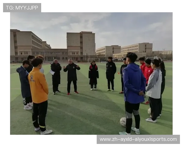 足球运动员的营养管理与恢复训练 足球运动员的营养管理与恢复训练